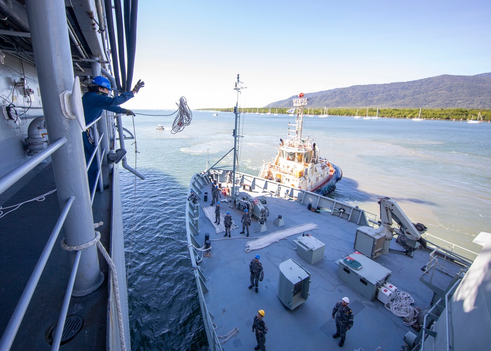 HMAS Leeuwin Moors Alongside Emory S. Land in Cairns