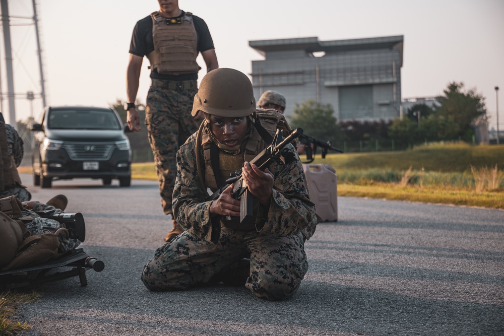 MARFORK Marines and U.S. Army Solider conduct MCMAP Training