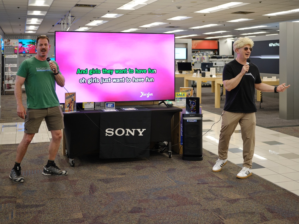 NEX Yokosuka Hosts Karaoke Roadshow