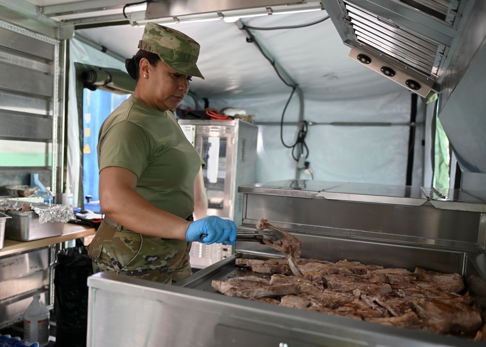 Expeditionary cooking for the troops