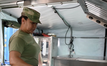Expeditionary cooking for the troops