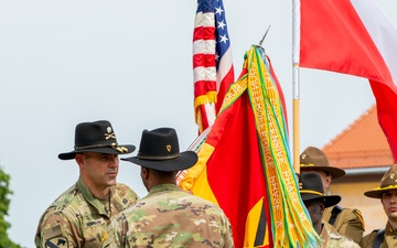 1st Cavalry Division's Lt. Col. Alika K. Ichinose Relinquishes Command to Lt. Col. George Gordon