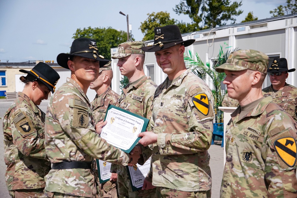 Wagonmaster Commander Presents Awards to Distinguished Leaders of the 1st Cavalry Division Sustainment Brigade