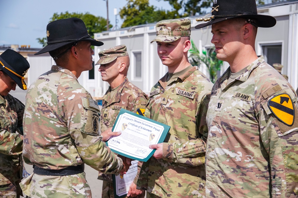 Wagonmaster Commander Presents Awards to Distinguished Leaders of the 1st Cavalry Division Sustainment Brigade