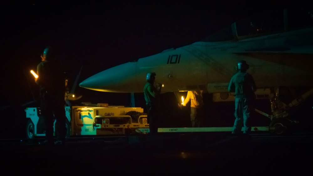 USS Ronald Reagan (CVN 76) conduct night flight operations in support of Valiant Shield 2024