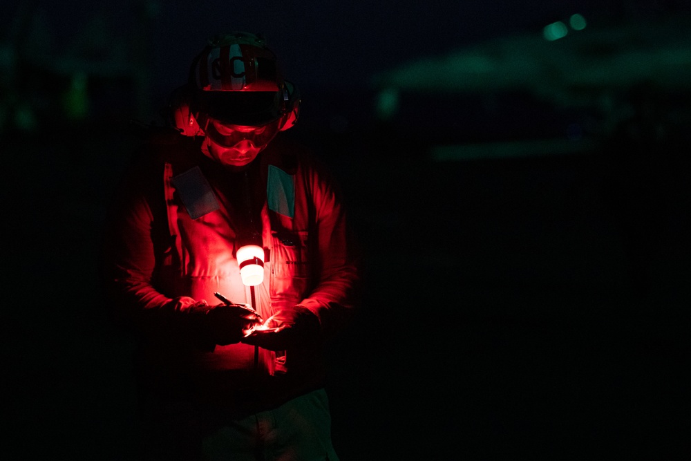 USS Ronald Reagan (CVN 76) conduct night flight operations in support of Valiant Shield 2024