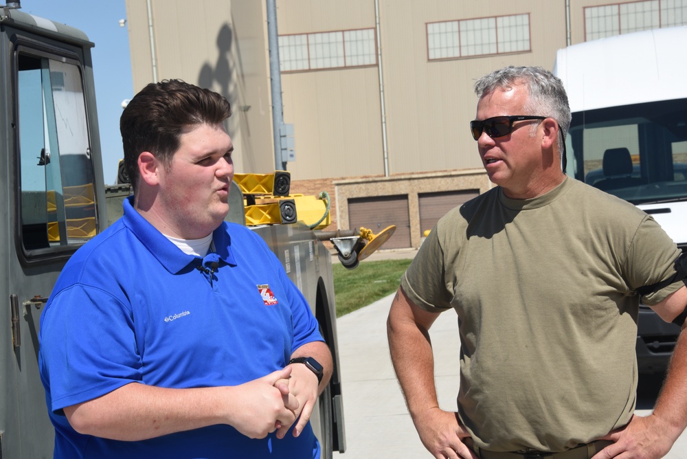 185th ARW Senior Master Sgt. Lance Larson speaks with KTIV's Jacob Howard