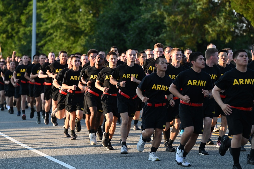 U.S. Army celebrates 249th birthday with run