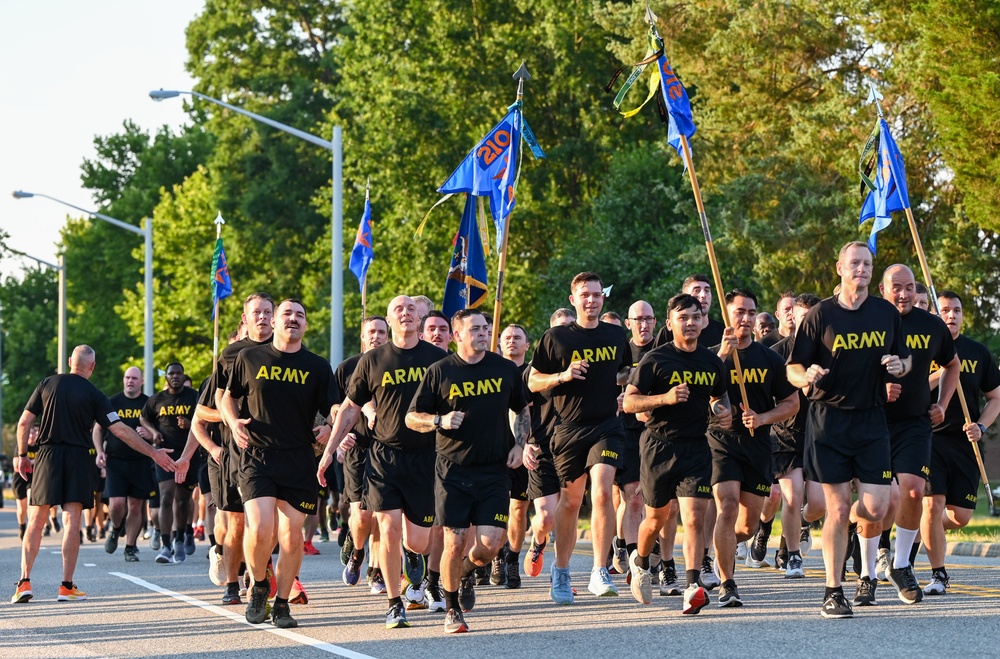 U.S. Army celebrates 249th birthday with run