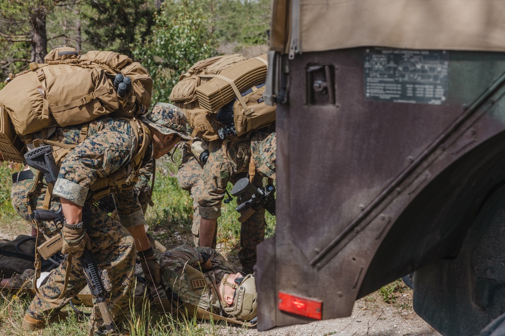 CLB-8 Convoy Operations: 4th Reconnaissance Battalion