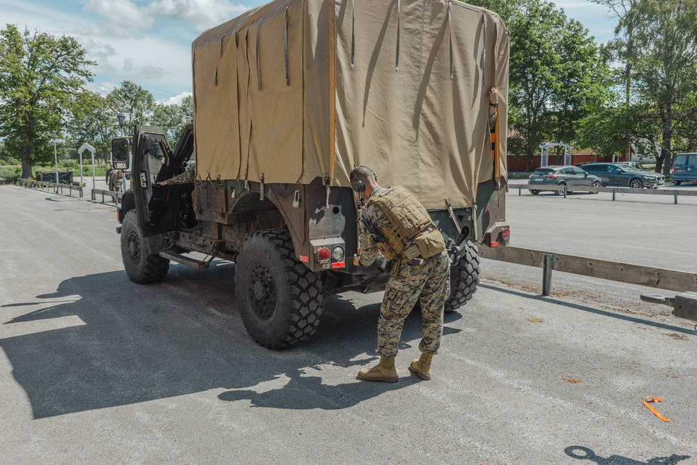 CLB-8 Convoy Operations: 4th Reconnaissance Battalion