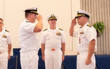 SRS- 36 Bids Farewell to Cmdr. Scovill and Welcomes Cmdr. Becker