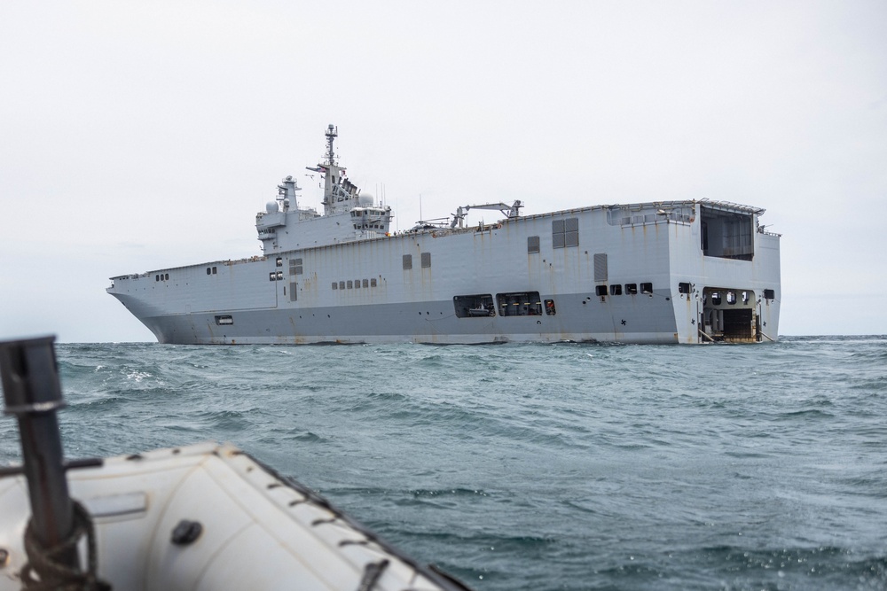 DVIDS - Images - Jeanne D’Arc 24 AMPHIBEX: Col. Chestnut Visits the FS ...