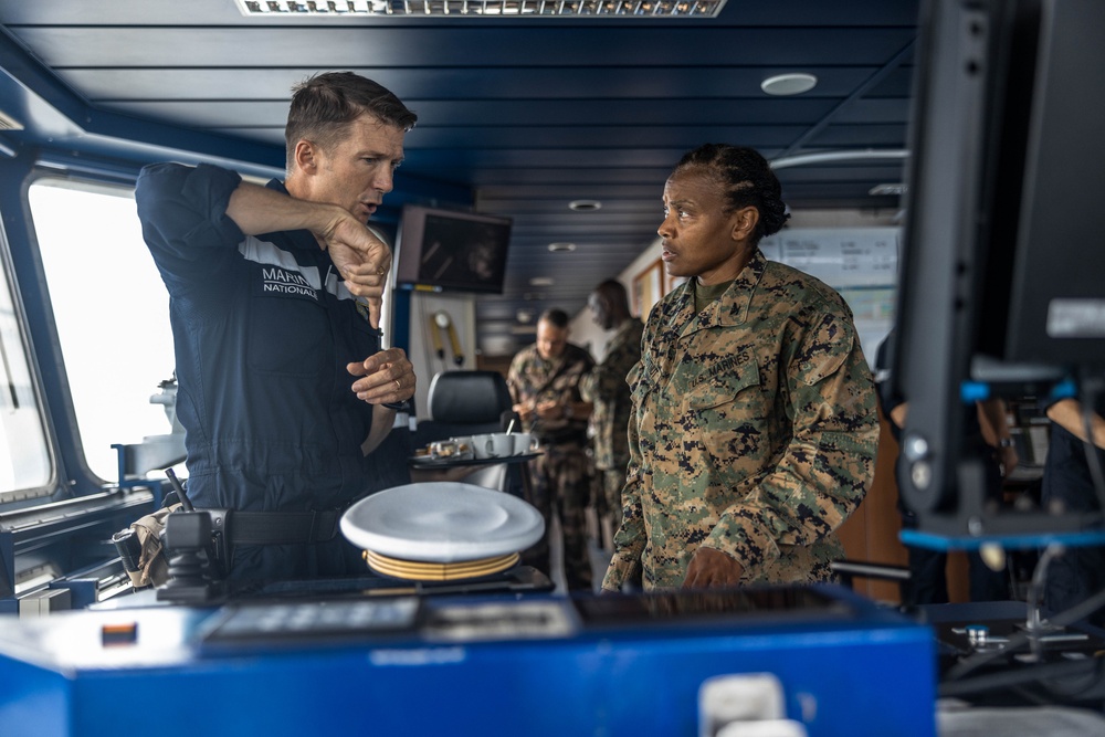 DVIDS - Images - Jeanne D’Arc 24 AMPHIBEX: Col. Chestnut Visits the FS ...