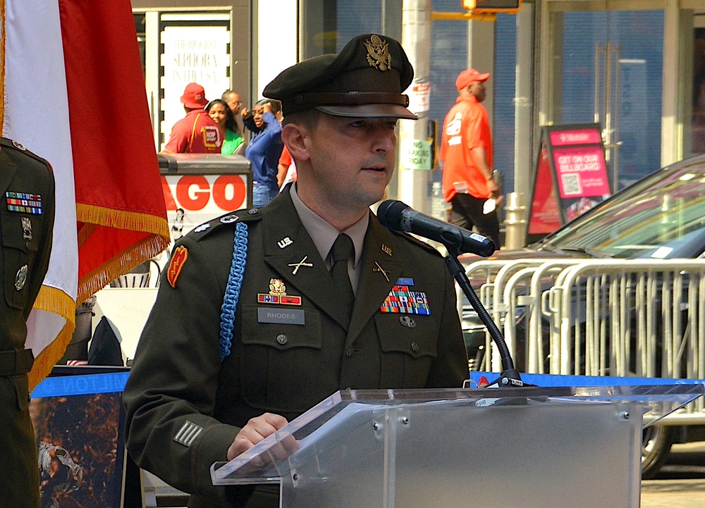 Soldiers Celebrate U.S. Army 249th Birthday in Times Square