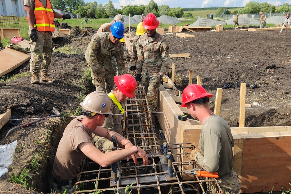 U.S. Army, U.S. Navy, and British Army work together for Resolute Castle 24