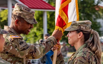 Headquarters and Headquarters Battalion, U.S. Army South welcomes incoming commander