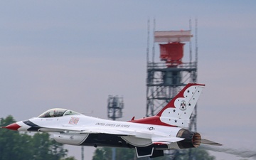 Thunderbirds Perform at the 2024 Selfridge Open House and Air Show