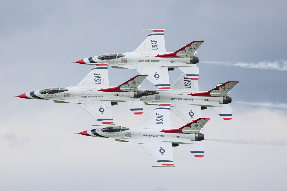 Thunderbirds Perform at the 2024 Selfridge Open House and Air Show