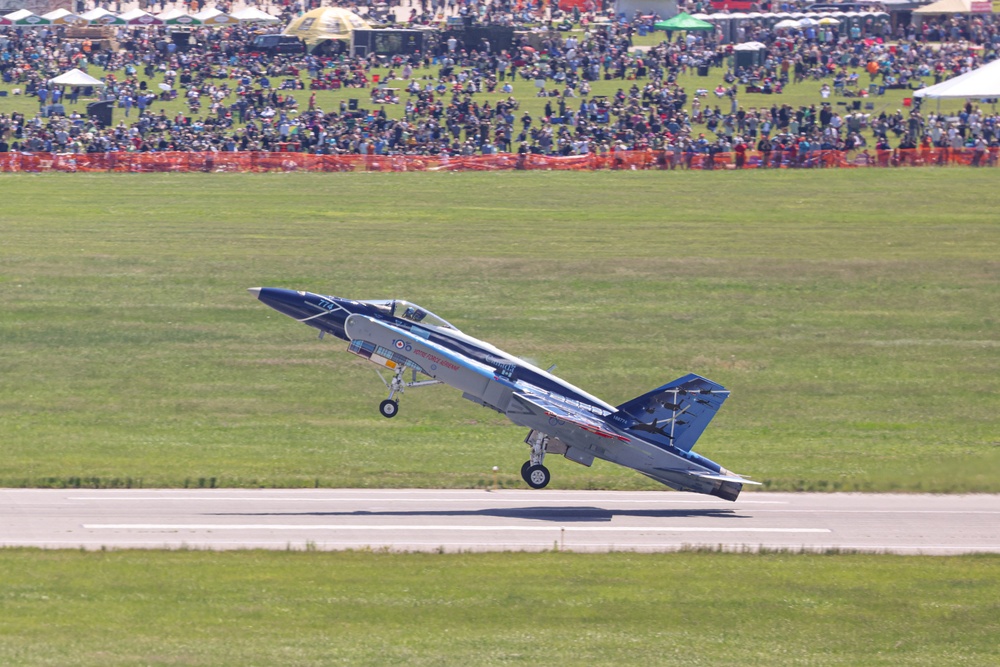 RCAF Hornet Performs at 2024 Selfridge Open House and Air Show