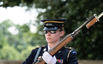U.S. Army 249th Birthday Wreath-Laying at the Tomb of the Unknown Soldier