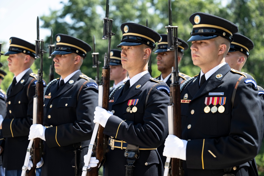 U.S. Army 249th Birthday Wreath-Laying at the Tomb of the Unknown Soldier