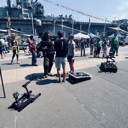 EOD technicians support US Army recruiting effort during New York City Fleet Week