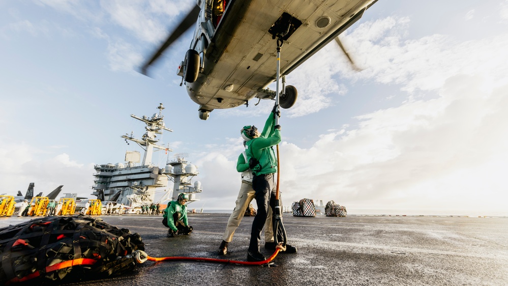 George Washington Conducts a Vertical Replenishment