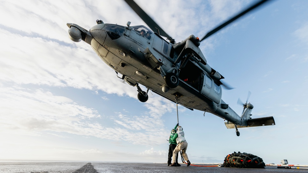 George Washington Conducts a Vertical Replenishment