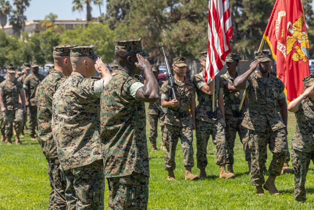 MCI-West H&amp;S Bn. Change of Command