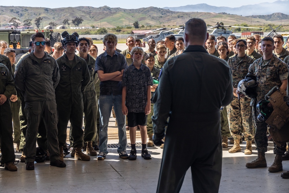 3rd MAW Commanding General performs Final Flight Ceremony