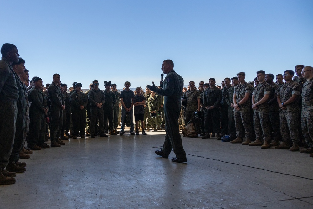 3rd MAW Commanding General performs Final Flight Ceremony