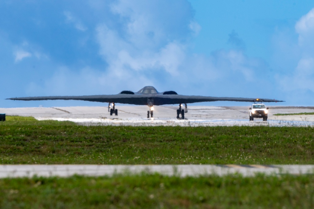 DVIDS - Images - B-2 Stealth Bombers Land In Guam For Valiant Shield 24 ...