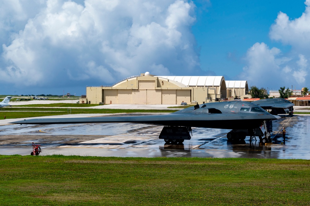 B-2 stealth bombers land in Guam for Valiant Shield 24