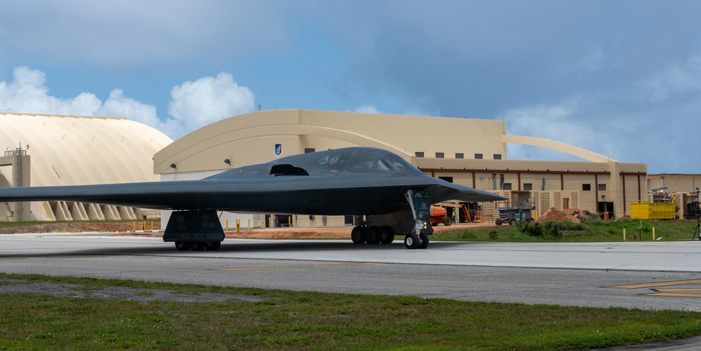 B-2 stealth bombers land in Guam for Valiant Shield 24