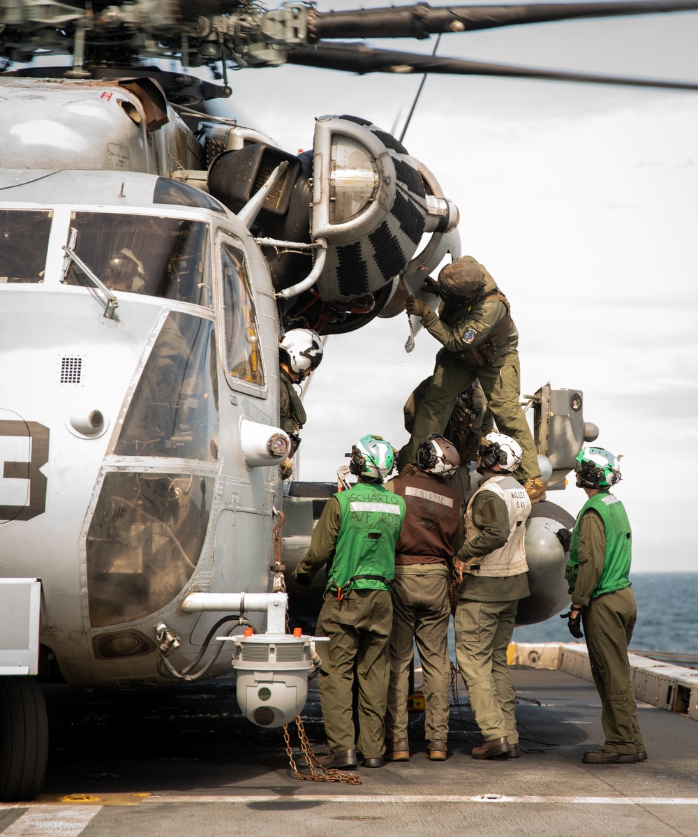 USS New York Flight Deck Operations