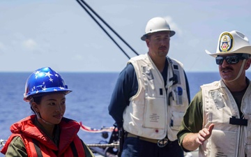 240615 – BM1 Su’s Reenlistment aboard USS Harpers Ferry