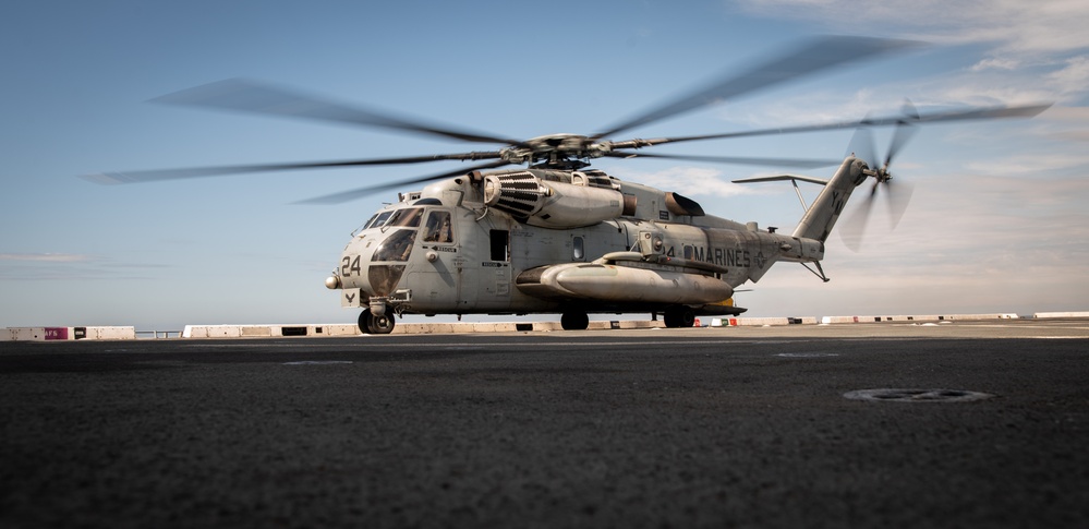 USS New York Flight Deck Operations