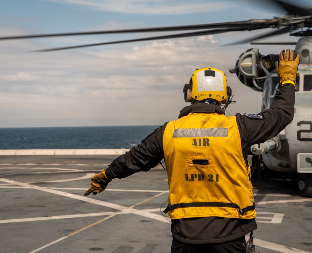 USS New York Flight Deck Operations