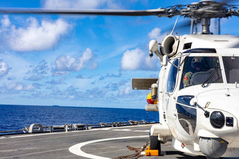 USS Higgins (DDG 76) Conducts Flight Operations with the JS Izumo