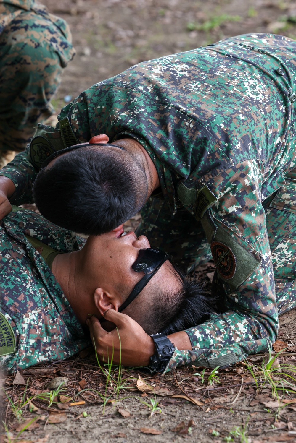 MAG-13 and Philippine service members conduct Valkyrie blood transfusion demonstration and TCCC training