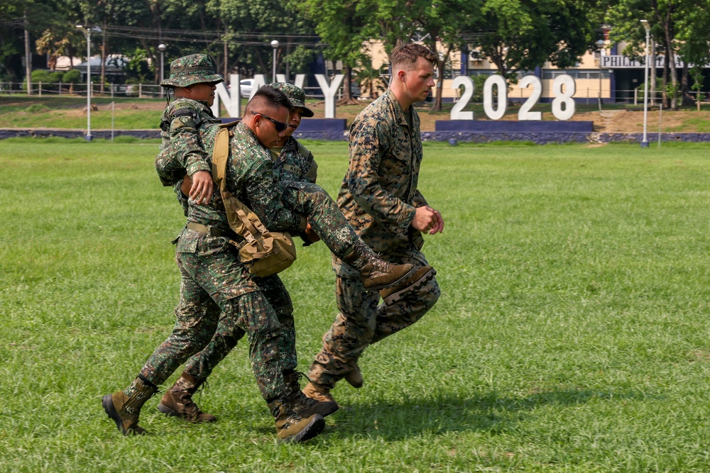 MAG-13 and Philippine service members conduct Valkyrie blood transfusion demonstration and TCCC training