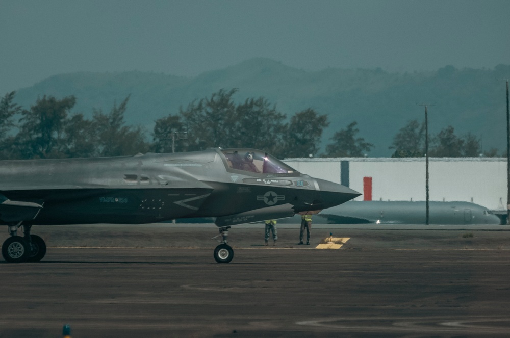 MASA 24: LLFX, F-35 takeoff