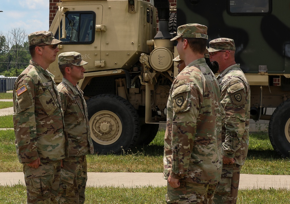 Kentucky’s 149th Signal Company Soldiers Awarded during Warfighter 24-4