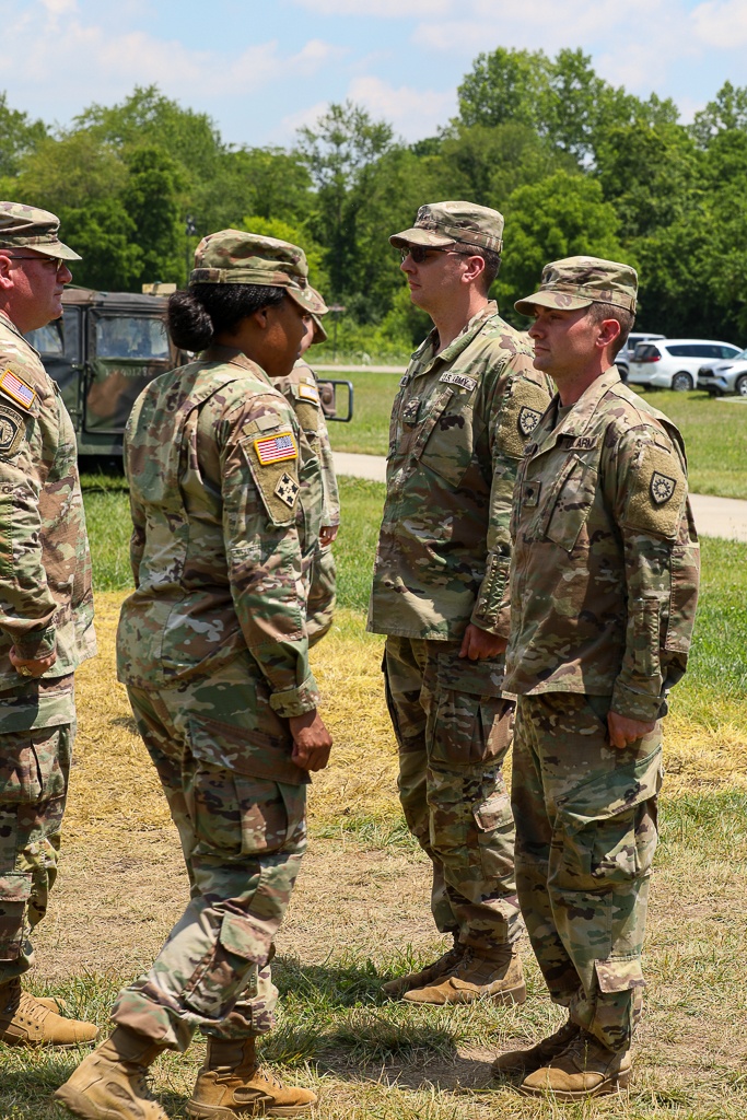 Kentucky’s 149th Signal Company Soldiers Awarded during Warfighter 24-4