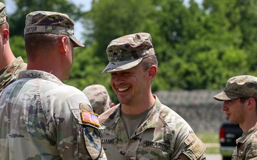 Kentucky’s 149th Signal Company Soldiers Awarded during Warfighter 24-4