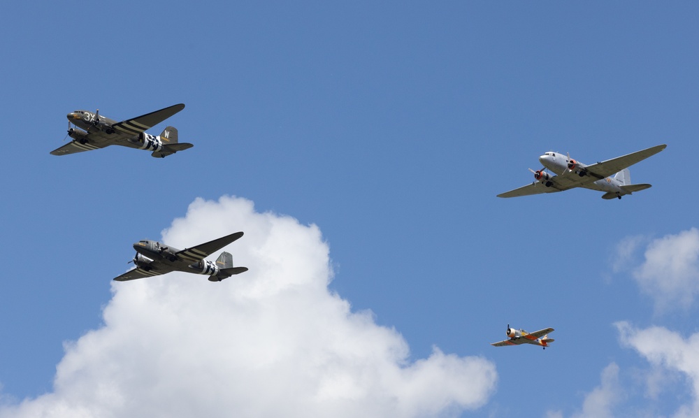 Dvids - Images - Berlin Airlift 75th Anniversary [image 2 Of 10]