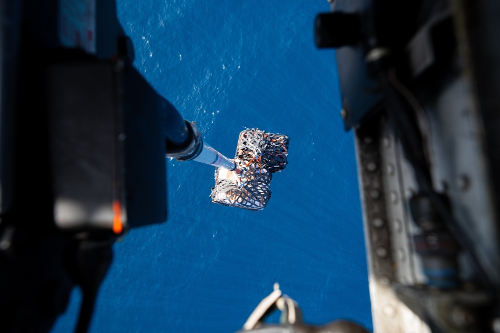 George Washington Conducts Vertical Replenishment