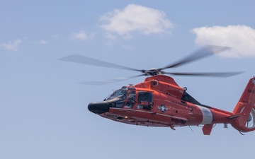 CH-53 Fly Over and Coast Guard Rescue Demo MDFW 2024