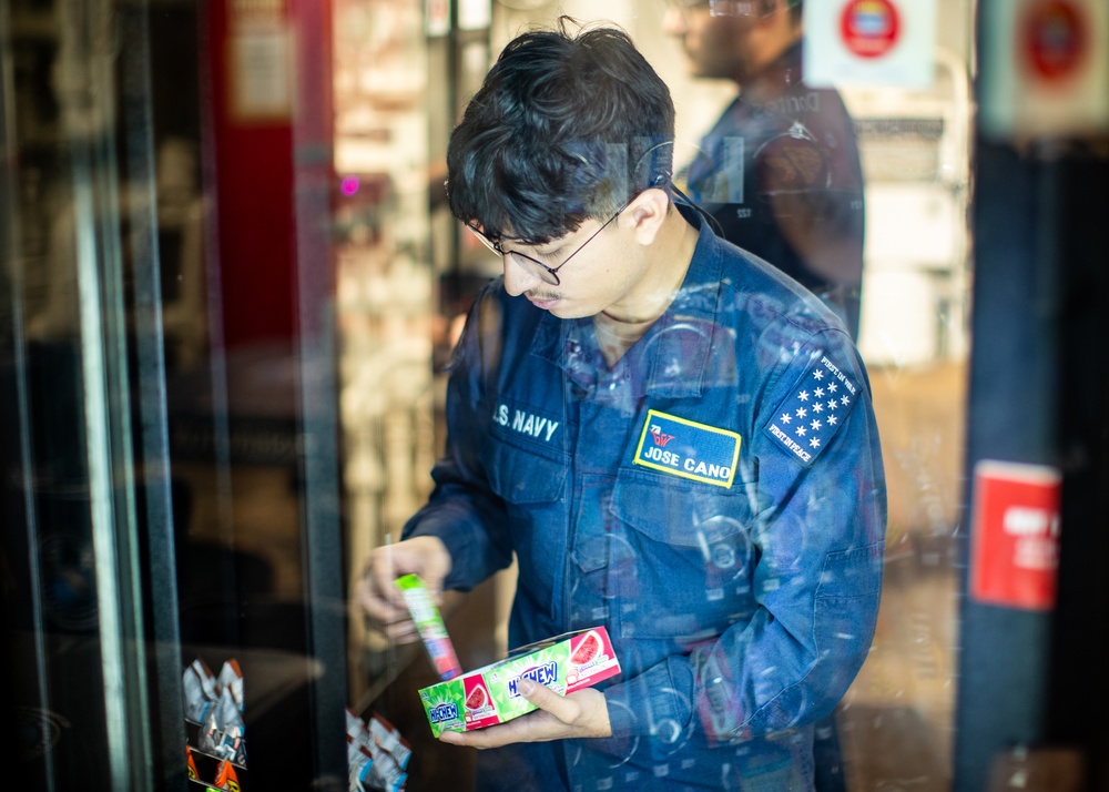 USS George Washington Vending Machine Restock